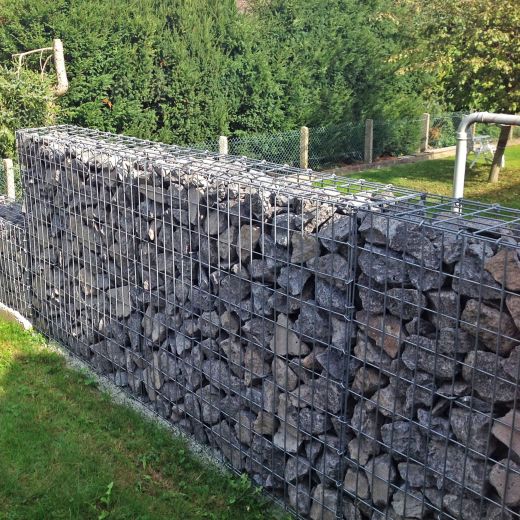 Gabionen 25x100cm als Zaun im Garten