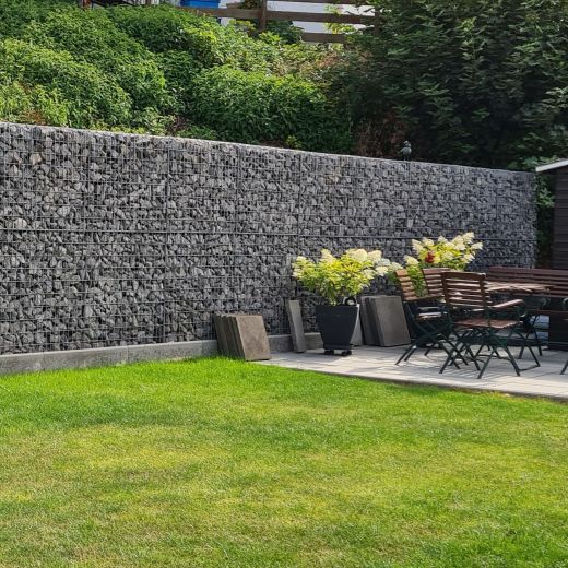 Gabionen 2m hoch als Sichschutz für den Garten